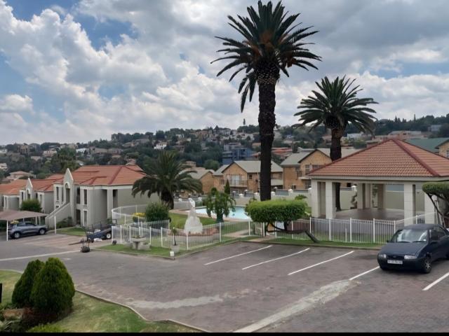 Townhouse for sale in Vosloorus, Gauteng