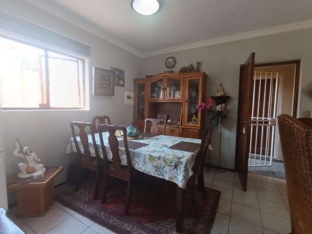 Townhouse for sale in Vosloorus, Gauteng