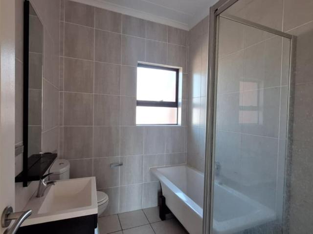 Townhouse for sale in Vosloorus, Gauteng