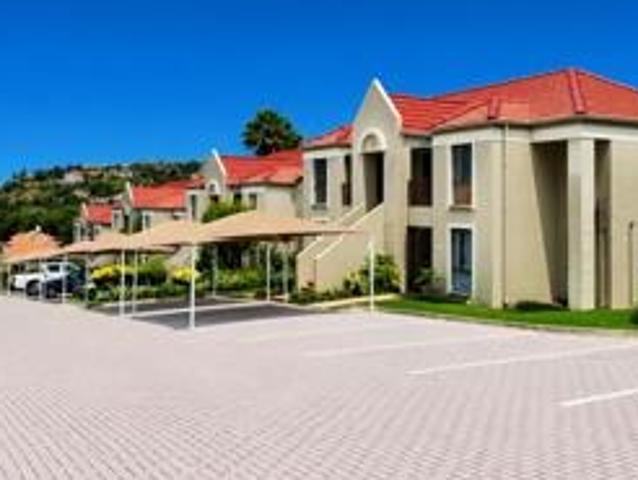 Townhouse for sale in Vosloorus, Gauteng
