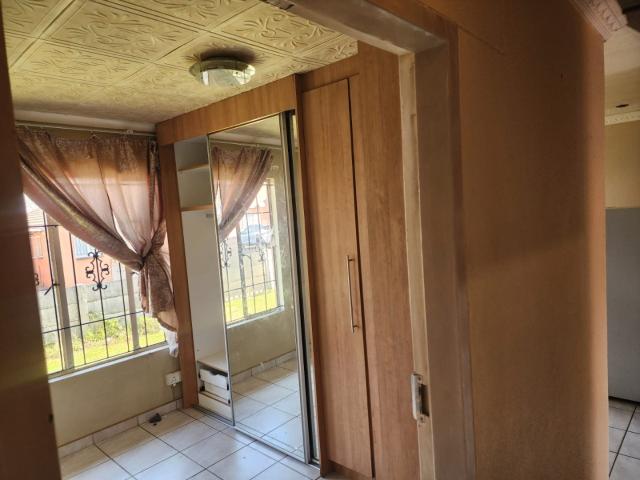Townhouse for sale in Vosloorus, Gauteng