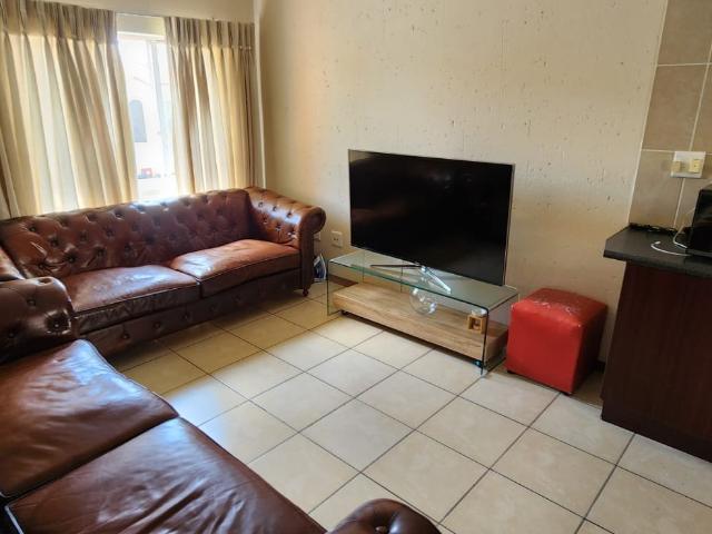 Townhouse for sale in Vosloorus, Gauteng