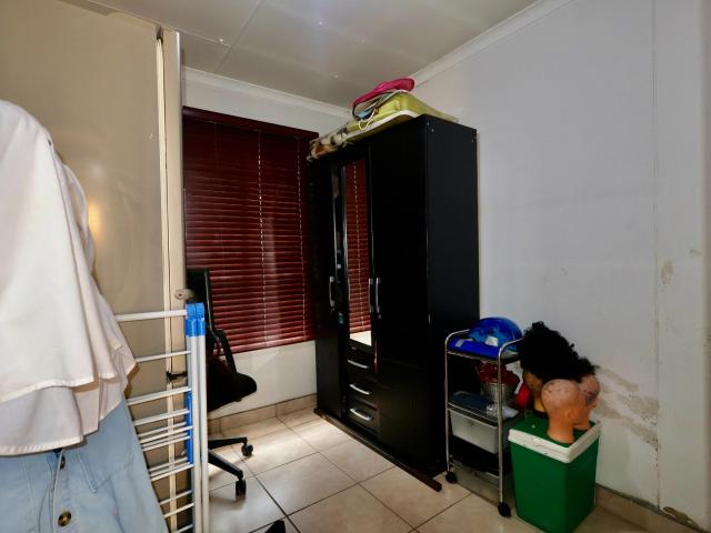 Townhouse for sale in Vosloorus, Gauteng