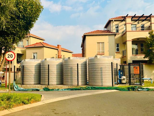 Townhouse for sale in Vosloorus, Gauteng