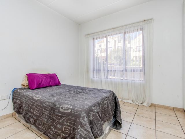 Townhouse for sale in Paulshof, Alexandra