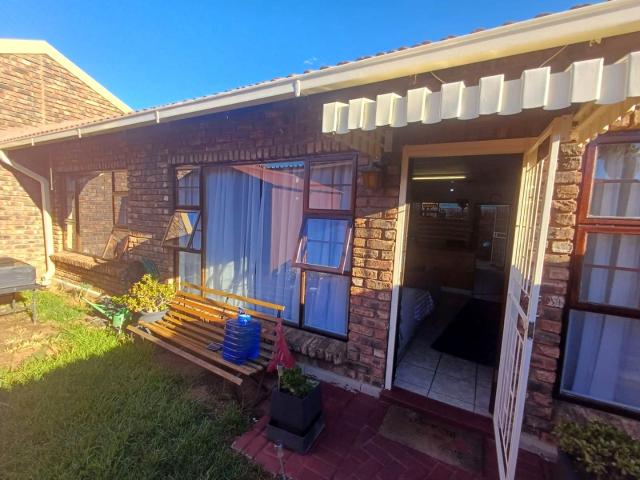 Townhouse for sale in Bloemfontein, Free State