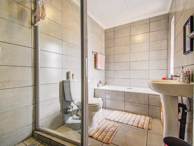 Townhouse for sale in Ekurhuleni, Gauteng