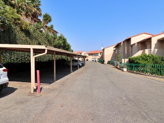 Townhouse for sale in Ekurhuleni, Gauteng