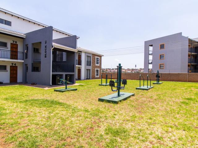 Townhouse for sale in Protea Glen, Soweto