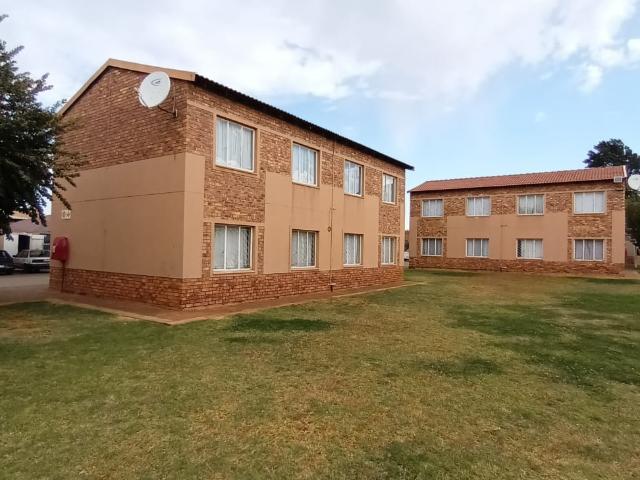 Townhouse for sale in Soweto, Gauteng