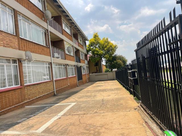 Townhouse for sale in Ekurhuleni, Gauteng