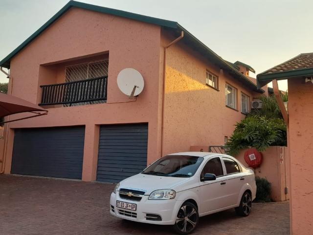 Townhouse for sale in Ekurhuleni, Gauteng