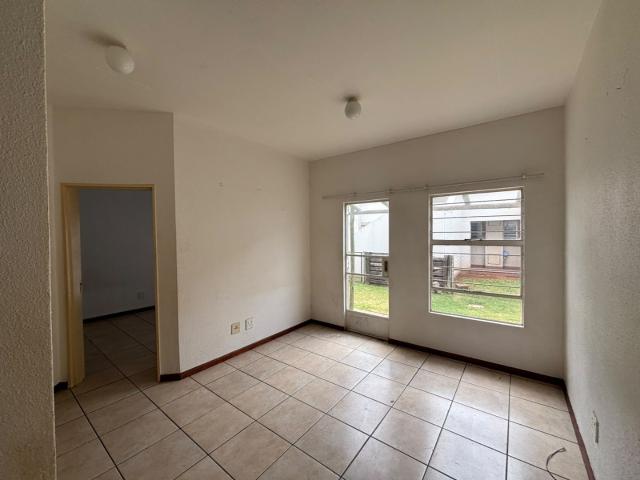 Townhouse for sale in Mohlakeng, Gauteng
