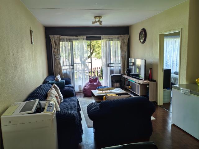 Townhouse for sale in Vosloorus, Gauteng