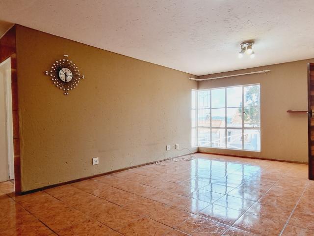 Townhouse for sale in Vosloorus, Gauteng