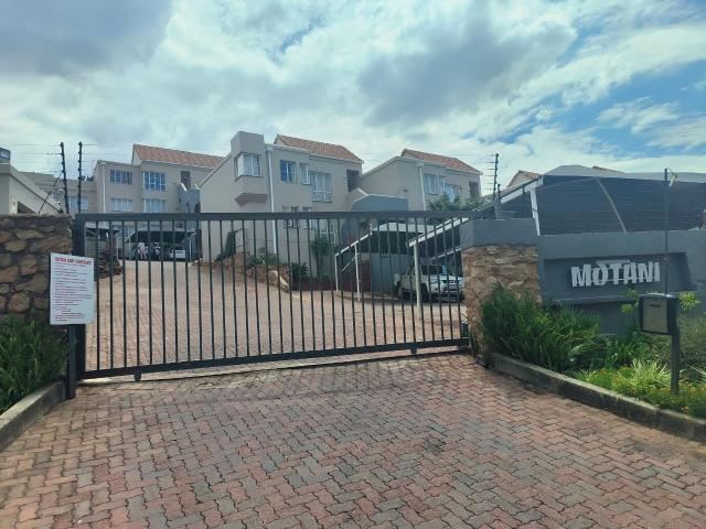 Townhouse for sale in Vosloorus, Gauteng