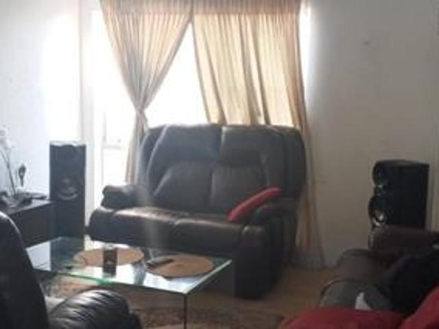 Townhouse for sale in Vosloorus, Gauteng
