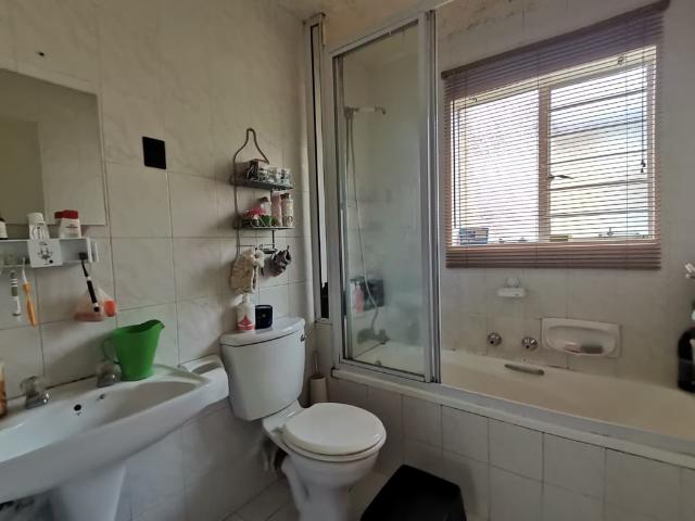 Townhouse for sale in Vosloorus, Gauteng