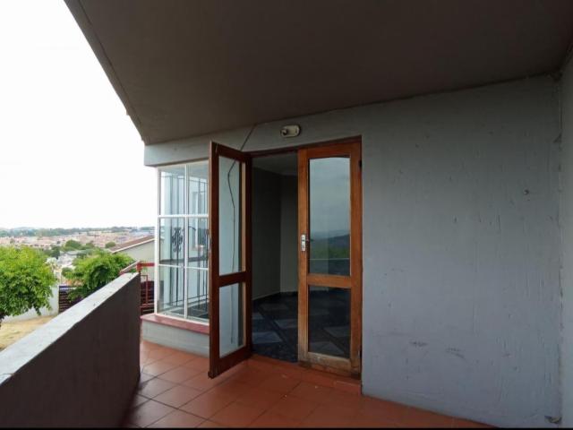 Townhouse for sale in Vosloorus, Gauteng