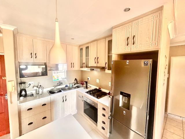 Townhouse for sale in Johannesburg Townhouse for sale in Johannesburg