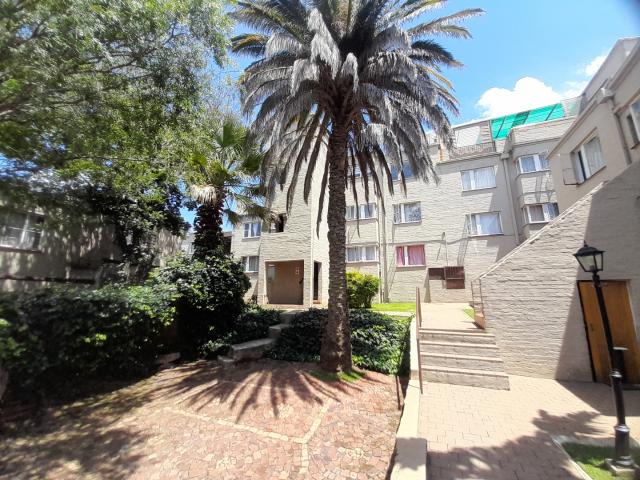 Townhouse for sale in Vosloorus, Gauteng