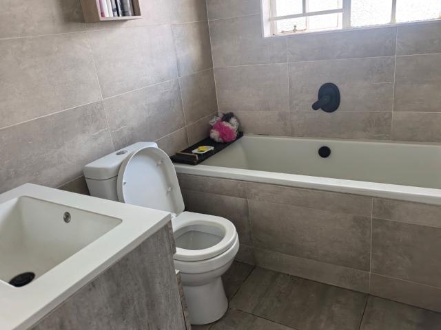 Townhouse for sale in Nooitgedacht, Gauteng