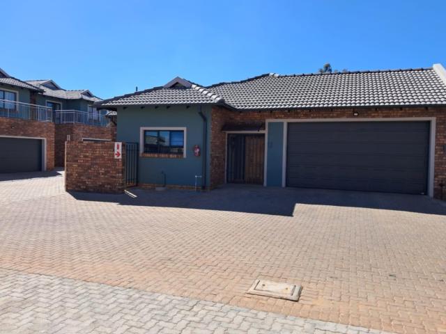 Townhouse for sale in Ekurhuleni, Gauteng