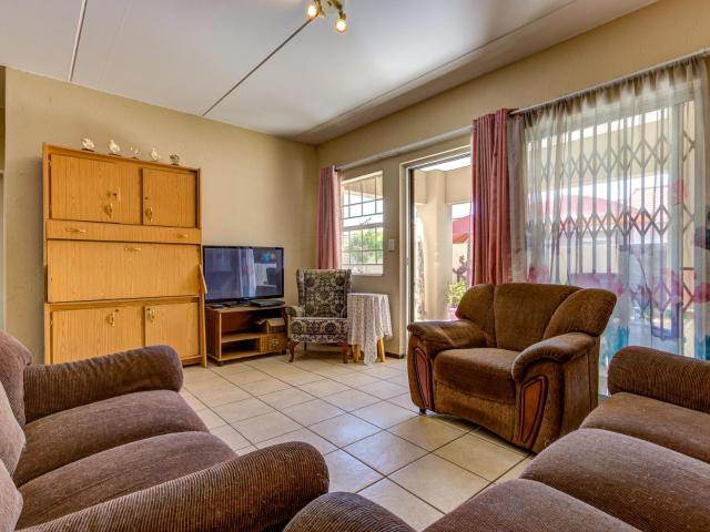 Townhouse for sale in Ekurhuleni, Gauteng