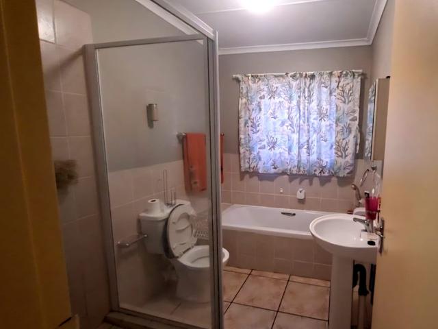Townhouse for sale in Oranjeville, Free State
