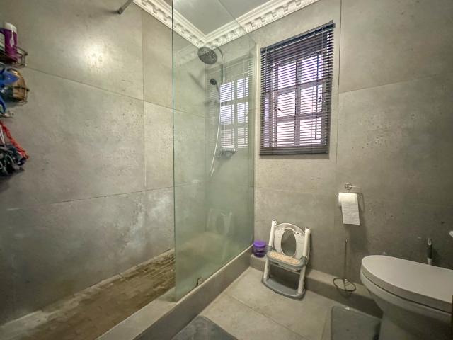 Townhouse for sale in Seaview, Kwazulu-natal
