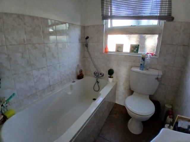 Townhouse for sale in Ekurhuleni, Gauteng