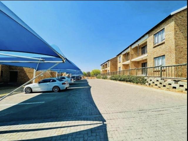 Townhouse for sale in Ekurhuleni, Gauteng