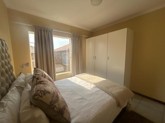 Townhouse for sale in Vosloorus, Gauteng