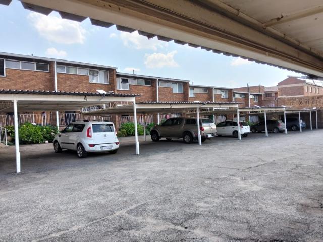 Townhouse for sale in Ekurhuleni, Gauteng