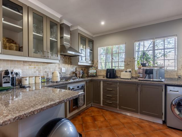 Townhouse for sale in Waterkloof, Gauteng
