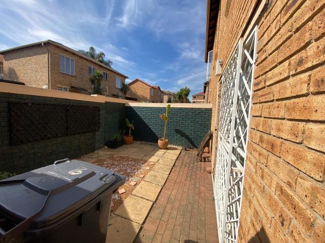 Townhouse for sale in Nooitgedacht, Gauteng