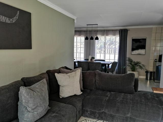 Townhouse for sale in Ekurhuleni, Gauteng