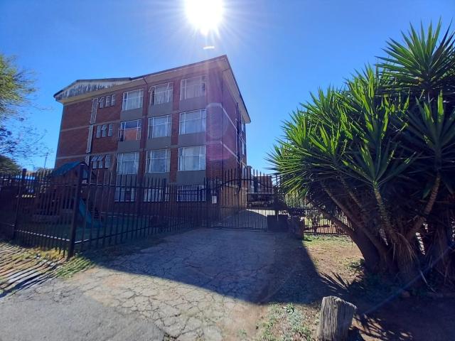 Townhouse for sale in Ekurhuleni, Gauteng