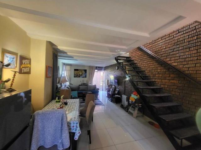 Townhouse for sale in Vosloorus, Gauteng