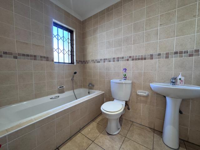 Townhouse for sale in Olievenhoutbos, Gauteng