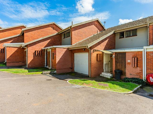 Townhouse for sale in Pinetown, Kwazulu-natal
