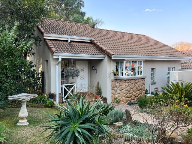 Townhouse for sale in Alexandra, Gauteng