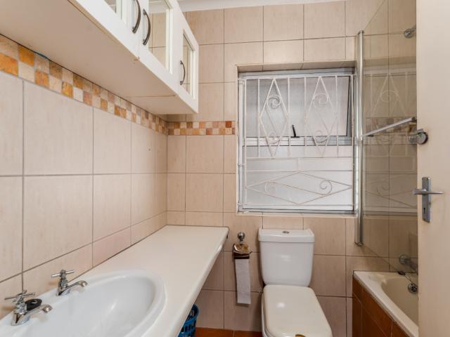 Townhouse for sale in Cape Town, Western Cape