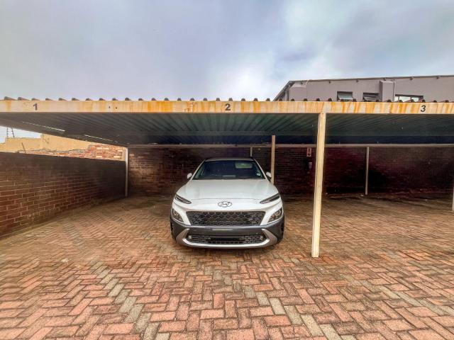 Townhouse for sale in Vosloorus, Gauteng