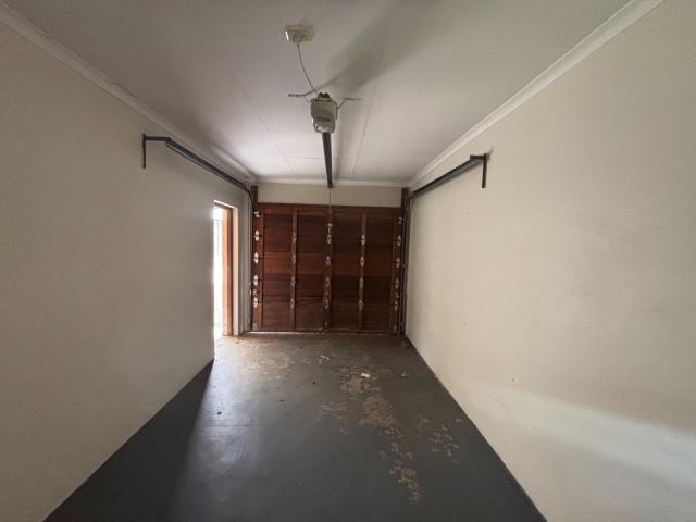 Townhouse for sale in Waterkloof, Gauteng