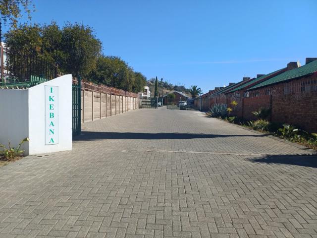 Townhouse for sale in Bloemfontein, Free State