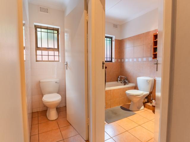 Townhouse for sale in Durban North, Kwazulu-natal