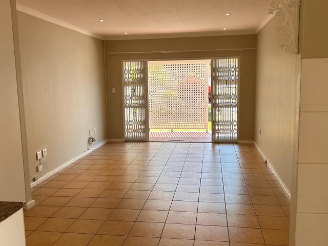 Townhouse for sale in Durban North, Kwazulu-natal