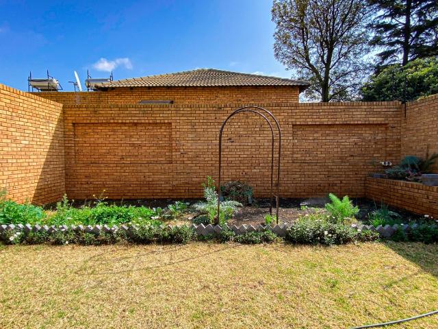 Townhouse for sale in Ekurhuleni, Gauteng
