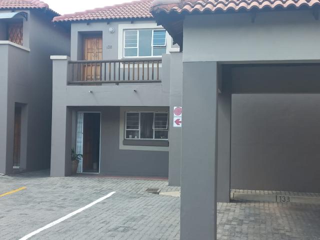 Townhouse for sale in Ekurhuleni, Gauteng